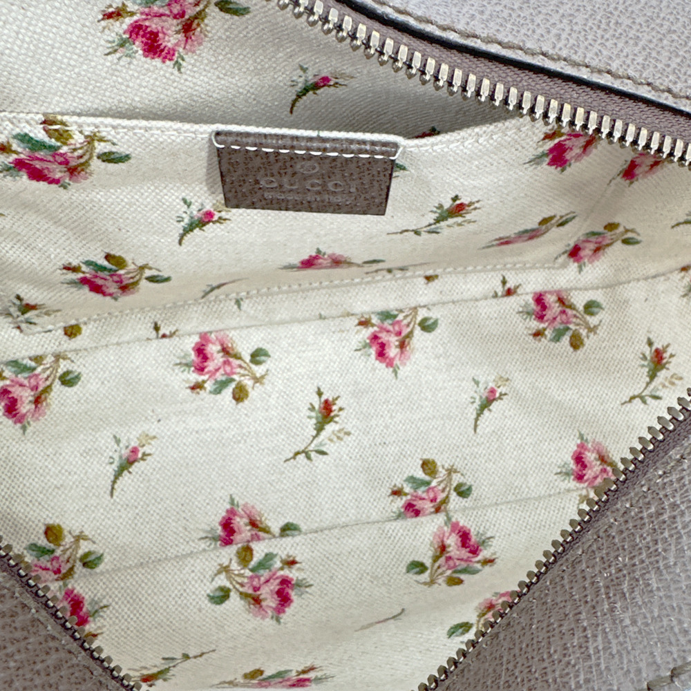 Gucci Beige GG Supreme Crossbody Bag with Green-Red Strap and Yellow Trim - Picture 8 of 14